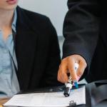 Podwyżka bez stresu: jak poprowadzić rozmowę, która kończy się TAK