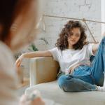 Trampolina do odwagi: coaching, który buduje pewność siebie na lata